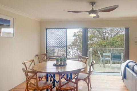 Paradiso, 3,4 Laman Street - Comfortable Unit With Water Views, Aircon, Solar Heated Pool And In The Heart Of Town - Hotel Gold Coast 3