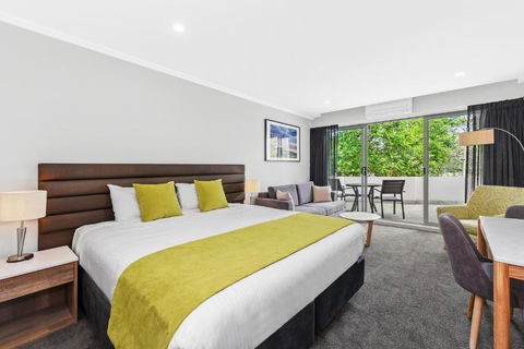 Palm Court Motor Inn - Hotel Gold Coast 2