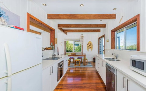 Pacifica House - Hotel Gold Coast 2