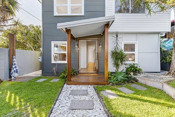 Palm Beach Villa Gold Coast with Hotel Gold Coast