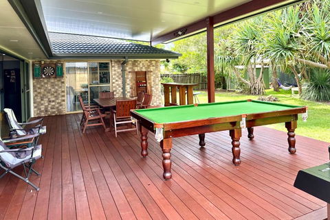 Pandanus Paradise. Newly Renovated 4 Bedroom Home - Hotel Gold Coast 1