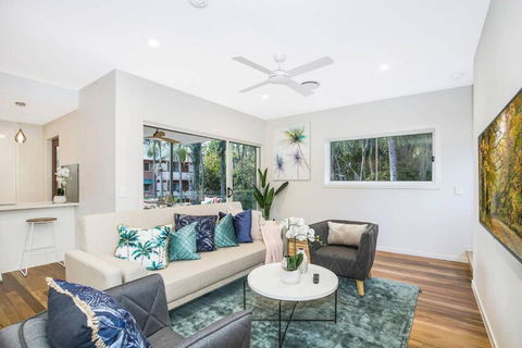 Park Avenue Townhouse Retreat Brisbane Sleeps 10 - Hotel Gold Coast 3