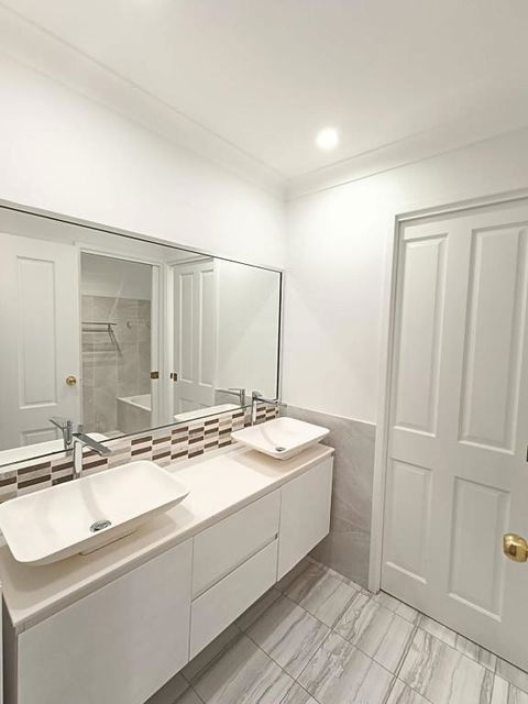 Peaceful Room In Modern Baulkham Hills Home - BH3 - Hotel Gold Coast 3