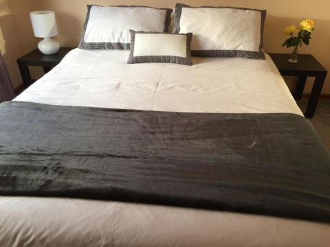Penguin Seaside Homestay - Hotel Gold Coast 2