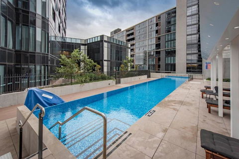 Penthouse Apartment In Belconnen - Hotel Gold Coast 0