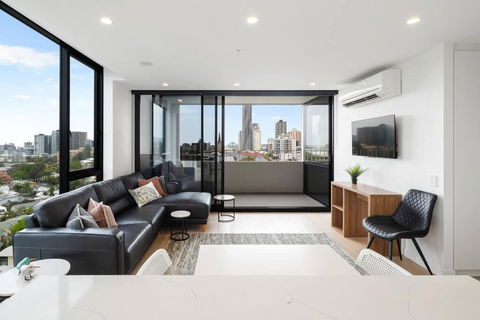 Perfect Haven In Spring Hill 2B1B And Parking - Hotel Gold Coast 0