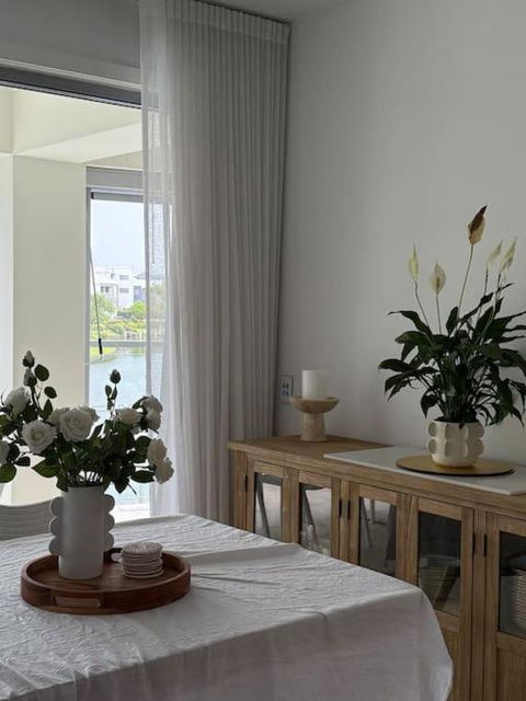 Perfect Summer Lake House - Hotel Gold Coast 1