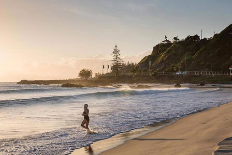 PET FRIENDLY & Super Central Retro Beach Pad! - Hotel Gold Coast 3