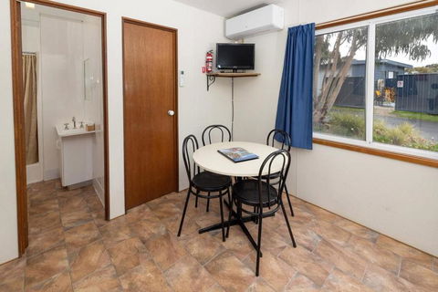 Pet Friendly On The Great Ocean Road - Hotel Gold Coast 3