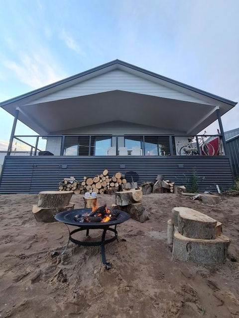 PIECE OF PARADISE, Huge 4 Bedroom Haven - Hotel Gold Coast 1
