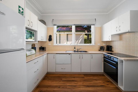 Pine Lodge - Hotel Gold Coast 2