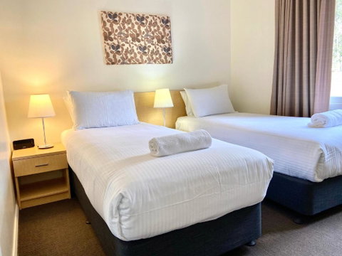 Pokolbin Village Estate - Hotel Gold Coast 1
