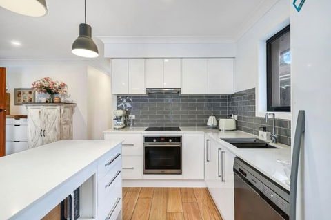 Pool House Hideaway - Hotel Gold Coast 2