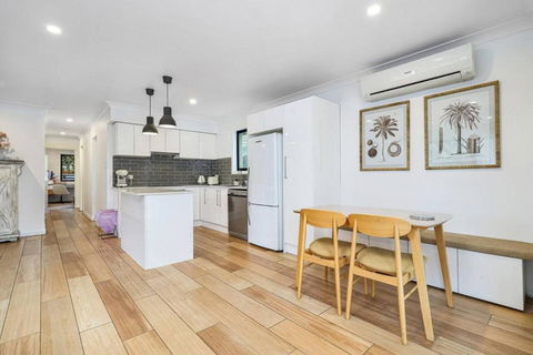 Pool House Hideaway - Hotel Gold Coast 3