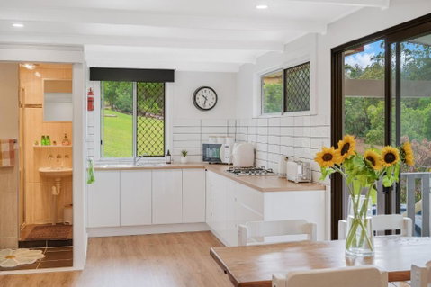 Pet Friendly Cozy Cabin - Hotel Gold Coast 3
