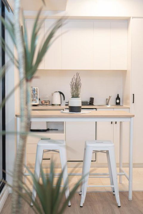 PRIME SPOT: Modern Studio+Balcony Darling Harbour - Hotel Gold Coast 1