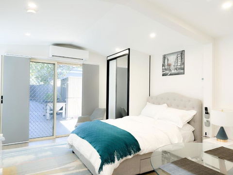 Private, Local Living Studio In Mascot, Airport - Hotel Gold Coast 0
