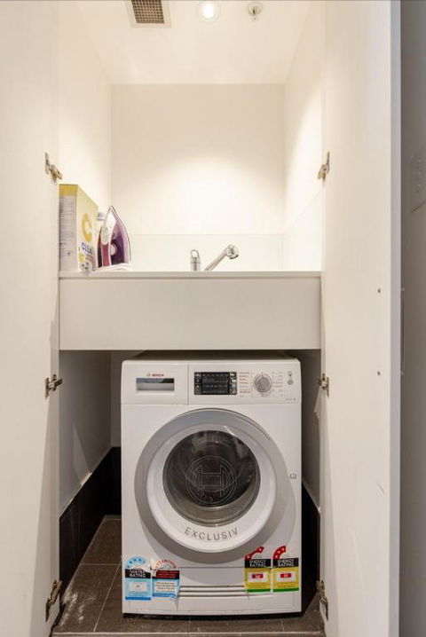 Private Room In Brisbane City - Hotel Gold Coast 1