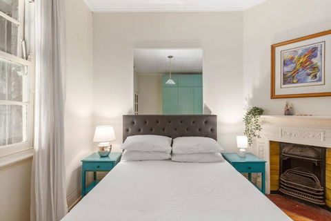 Quaint 3-Bed Heritage Home In The Heart Of Sydney - Hotel Gold Coast 0