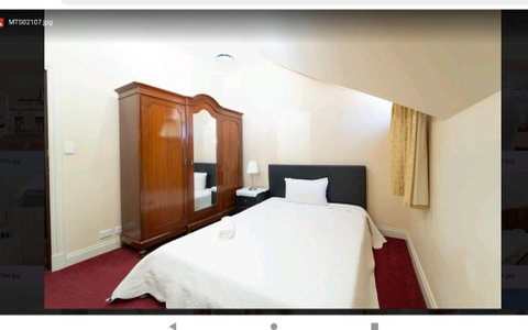 Quiet And Peaceful Perth City Living With Free Parking - Hotel Gold Coast 2