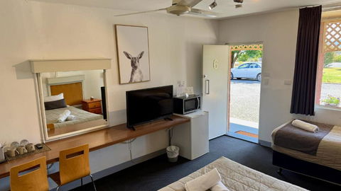 Quirindi Sunflower Motor Inn - Hotel Gold Coast 2