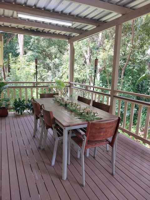 Rainforest Retreat-Fireplace-BBQ-3 Acres- - Hotel Gold Coast 3