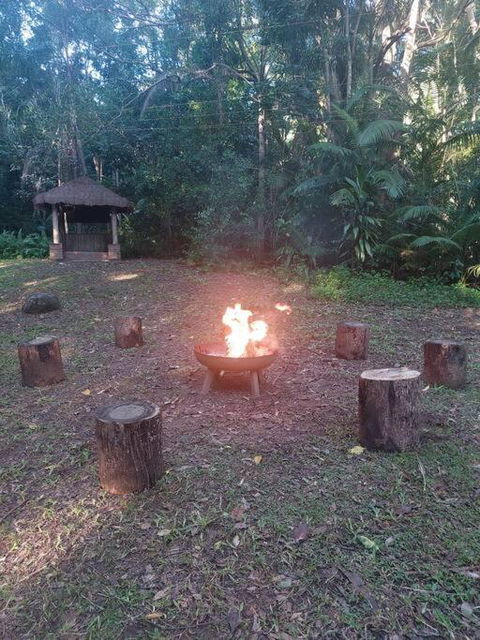 Rainforest Retreat-Fireplace-BBQ-3 Acres- - Hotel Gold Coast 2