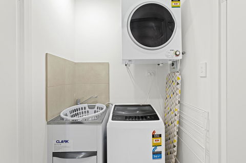 Astra Apartments Sutherland Shire - Hotel Gold Coast 3