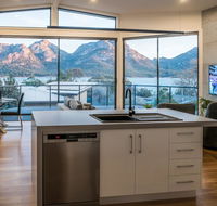 At The Bay - Hotel Gold Coast