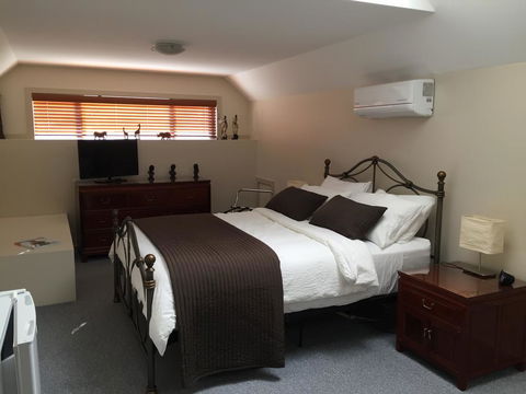Atina Rocks Country Homestead - Hotel Gold Coast 0
