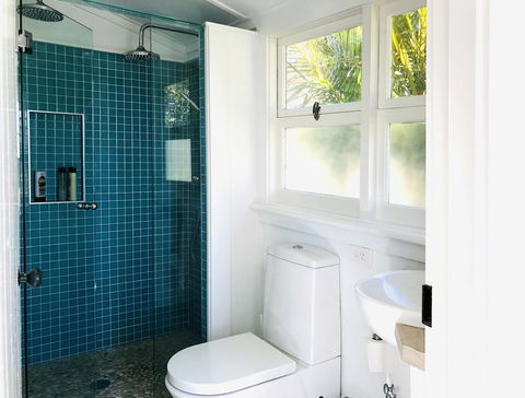 Aurora Beachfront Cottage - Hotel Gold Coast 2