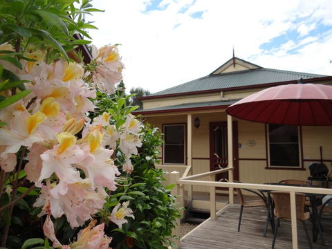 Autumn Affair Cottage 6 - Hotel Gold Coast 0