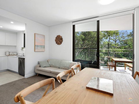 Avoca Beach Pad- 210/14-18 Cape Three Points Rd - Hotel Gold Coast 2