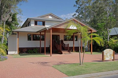 Away On Shirley Lane - Hotel Gold Coast 0