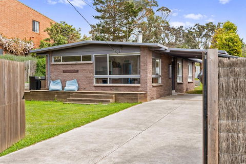 BADENOCH - Hotel Gold Coast 0