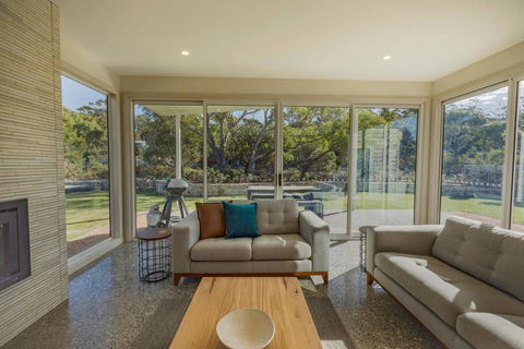 Baileys Beach House - Hotel Gold Coast 3