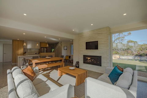 Baileys Beach House - Hotel Gold Coast 0