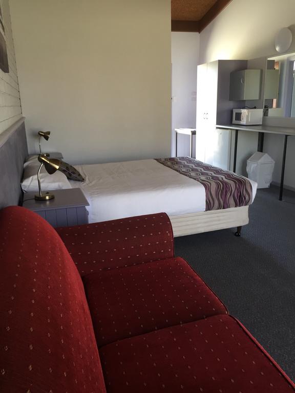 Pine Lodge NSW Hotel Gold Coast