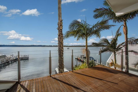 Bancroft Bay Frontage - Hotel Gold Coast 1