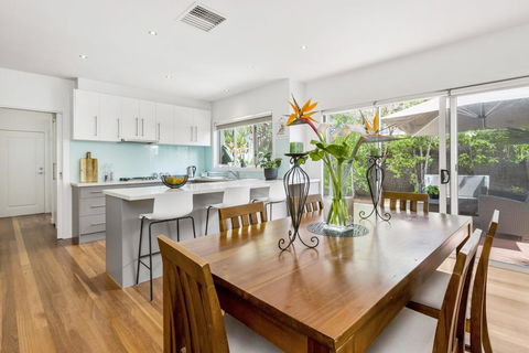BANGALOW - MORNINGTON - Hotel Gold Coast 1