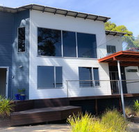 BAY OF FIRES BEACH SHACK ocean views from a modern Beachhouse - Hotel Gold Coast