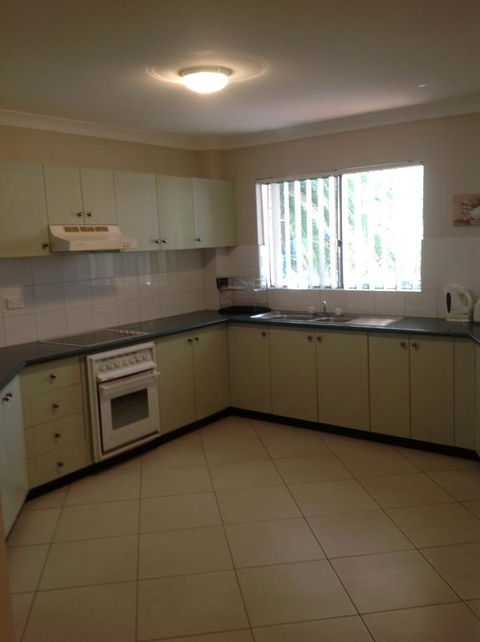 Bayview, Unit 6 - The Entrance, NSW - Hotel Gold Coast 3