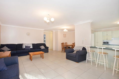 Bayview, Unit 6 - The Entrance, NSW - Hotel Gold Coast 2
