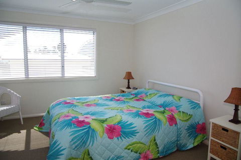 Beach Club 2, 5 Gowing Street - Hotel Gold Coast 2