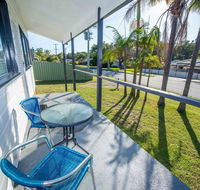Beach House on James Patterson - Hotel Gold Coast