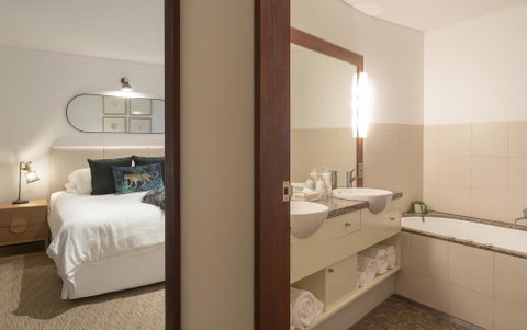 Beach Suites - Hotel Gold Coast 1