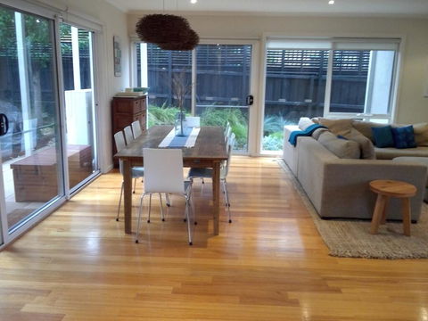 Beachcomber - Hotel Gold Coast 2