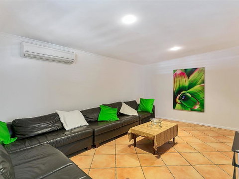Beachcomber Trinity Beach - Hotel Gold Coast 2