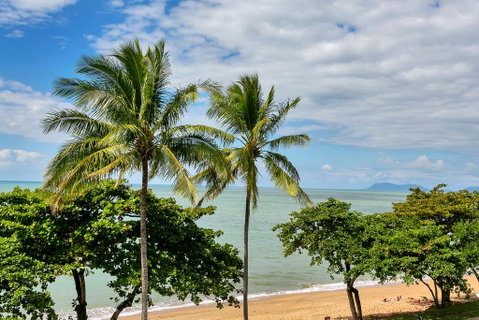 Beachfront Apartments On Trinity Beach - Hotel Gold Coast 1