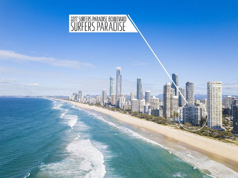 Beachfront Homely APT CBD Sleeps 8 Pool Spa Sauna Tennis AC WiFi - Hotel Gold Coast 0